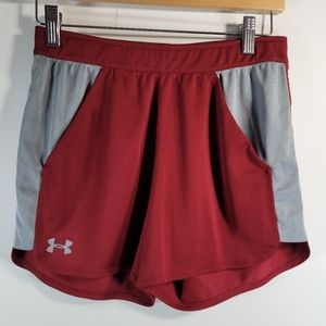 Under armour small maroon grated loose fit Shorts
